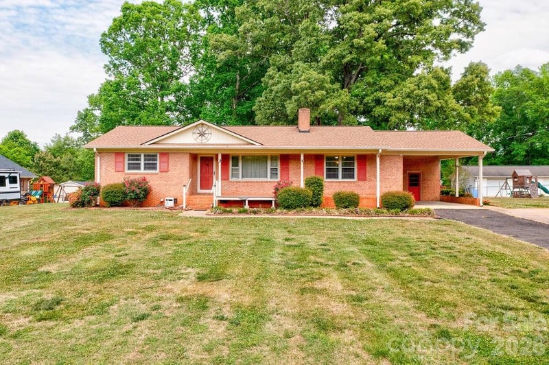 751 Pleasantdale Dr, Shelby, NC 28150