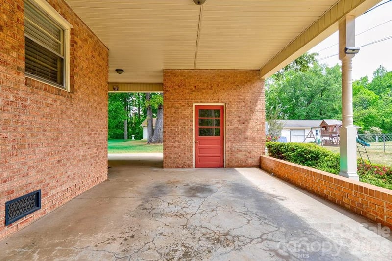 751 Pleasantdale Dr, Shelby, NC 28150