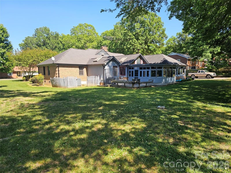 1108 Oak Hill Dr, Monroe, NC 28112