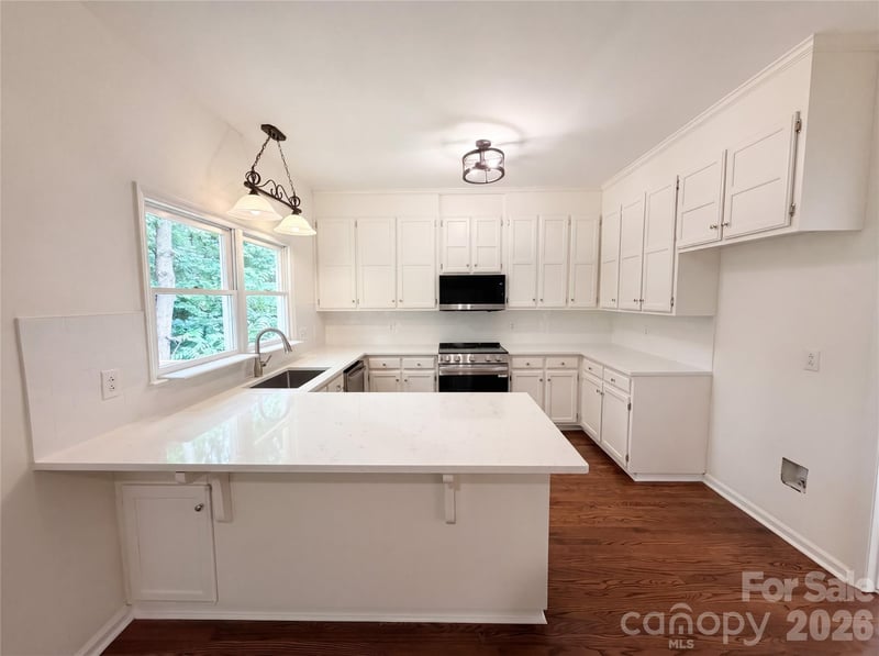 5908 Bookbinders Ln, Charlotte, NC 28270