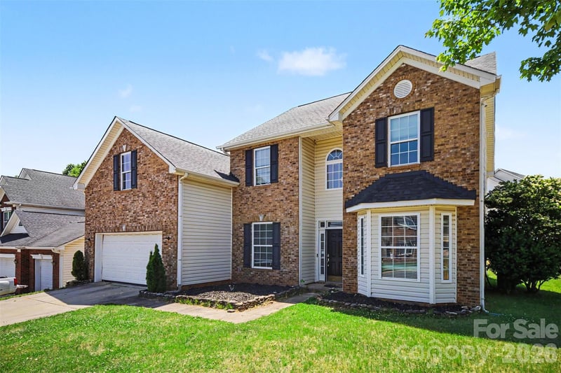 3306 Daniel Place Dr, Charlotte, NC 28213