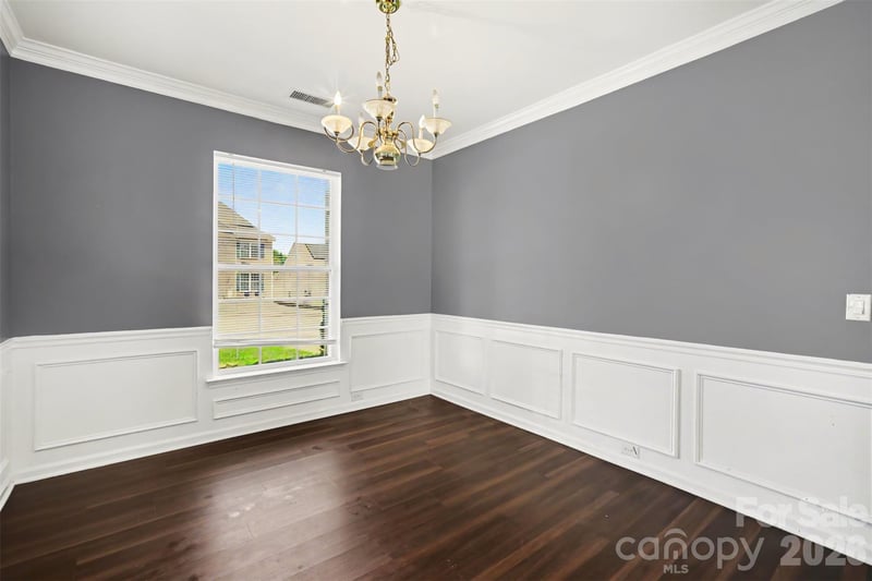 3306 Daniel Place Dr, Charlotte, NC 28213
