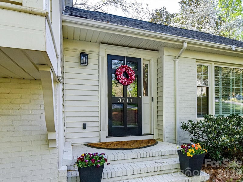 3719 Huckleberry Rd, Charlotte, NC 28210
