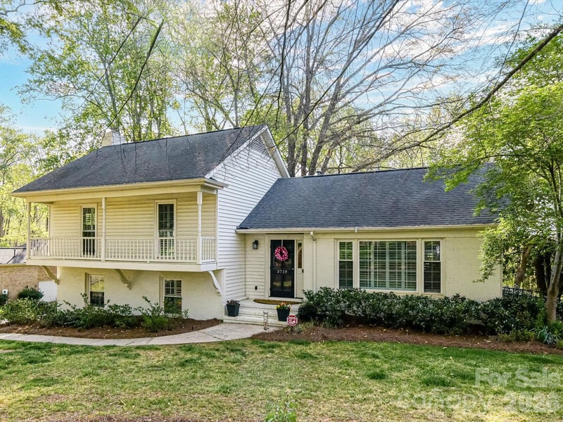 3719 Huckleberry Rd, Charlotte, NC 28210