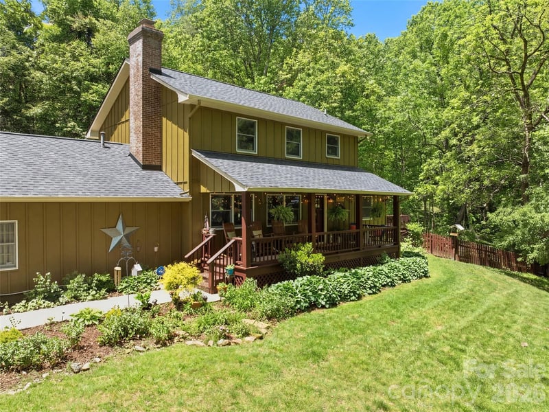 300 Kelly Springs Rd, Waynesville, NC 28786