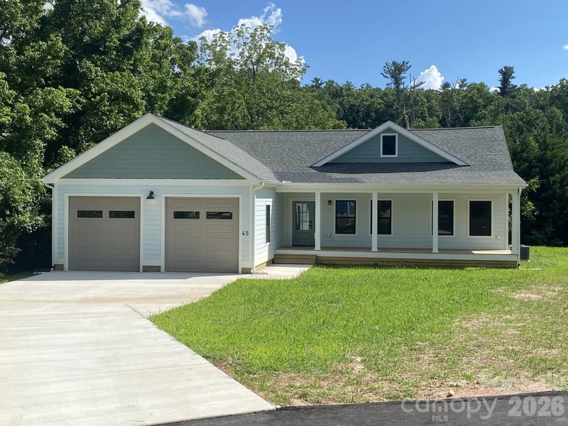 45 Gash Cove Rd, Hendersonville, NC 28791