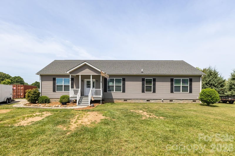 618 Society Rd, Statesville, NC 28625