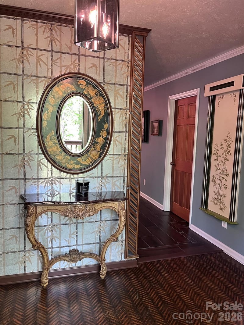 231 Davis Dr, Morganton, NC 28655