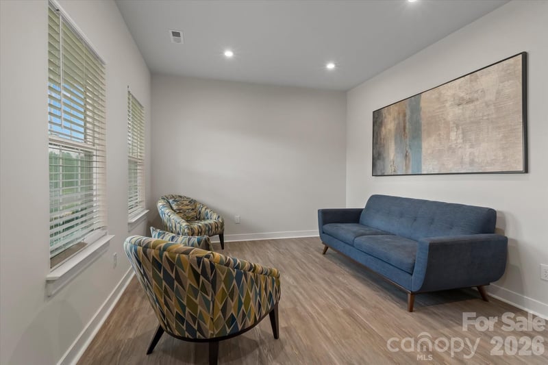 10250 Paper Birch Dr, Charlotte, NC 28215