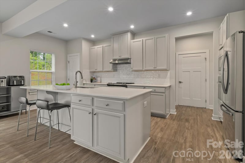 10250 Paper Birch Dr, Charlotte, NC 28215