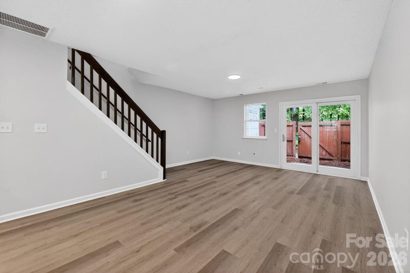 6762 Cypress Tree Ln, Charlotte, NC 28215
