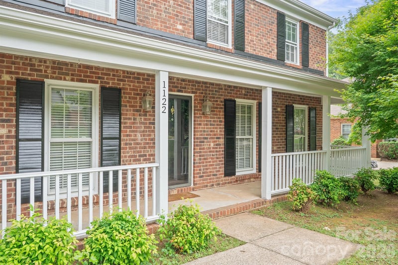1122 Berry Ridge Rd, Charlotte, NC 28270