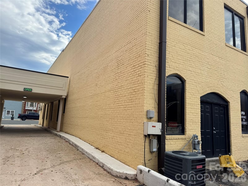 107 Jefferson St #102, Monroe, NC 28112