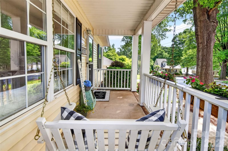 235 6th St, Belmont, NC 28012