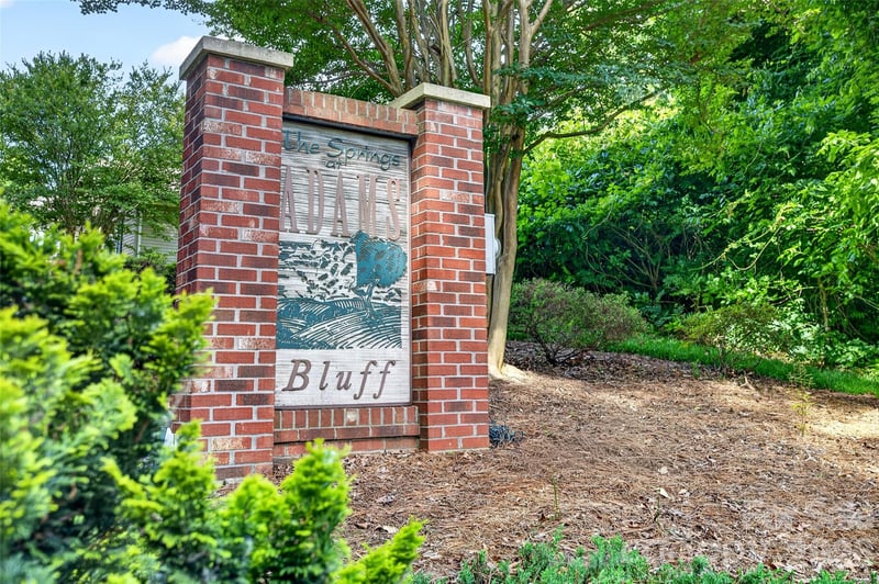 235 6th St, Belmont, NC 28012