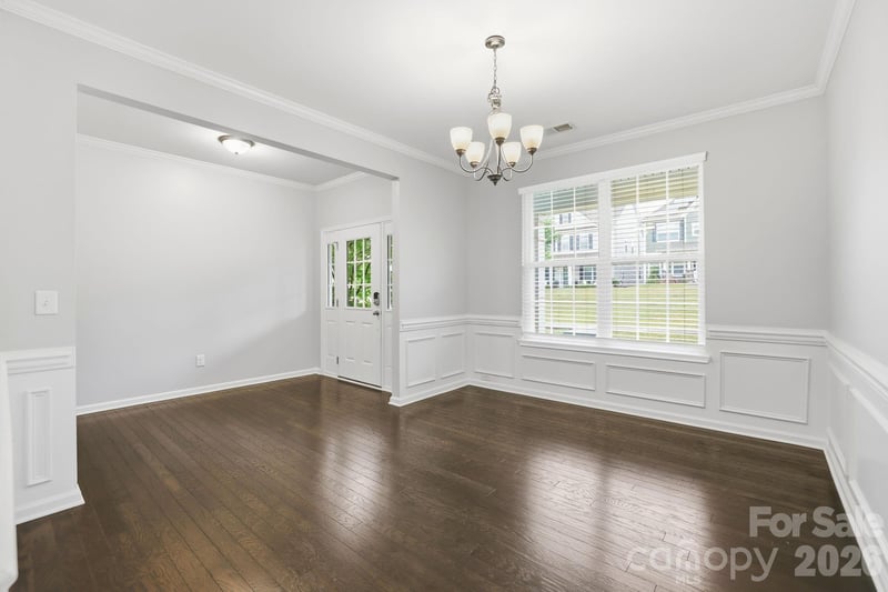 8123 Cornhill Ave, Charlotte, NC 28277