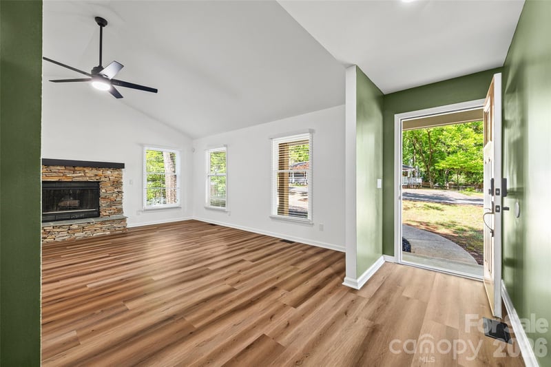 5043 Suwarrow Cir, Tega Cay, SC 29708