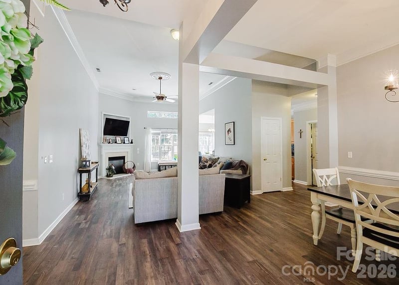 574 Surry Trace Cir, Concord, NC 28027
