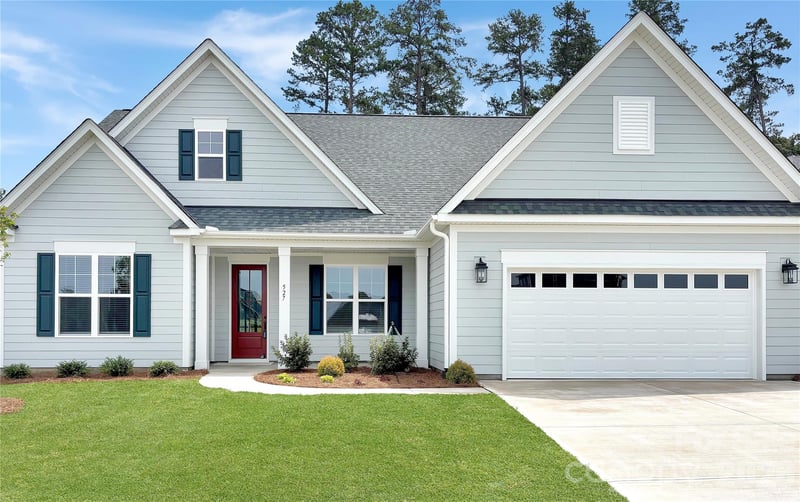 527 Oleander St, Mount Pleasant, NC 28124