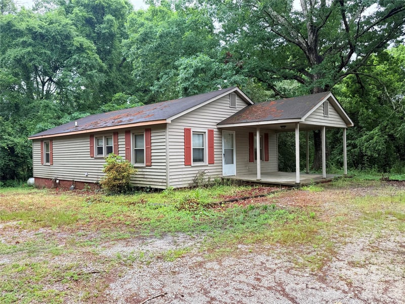 121 Travis Ln, Lancaster, SC 29720