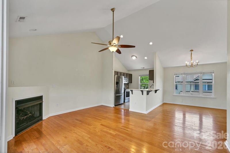 85 Rotunda Cir, Asheville, NC 28806