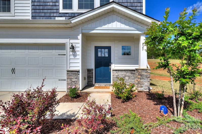 625 Morning Meadows Dr, Inman, SC 29349
