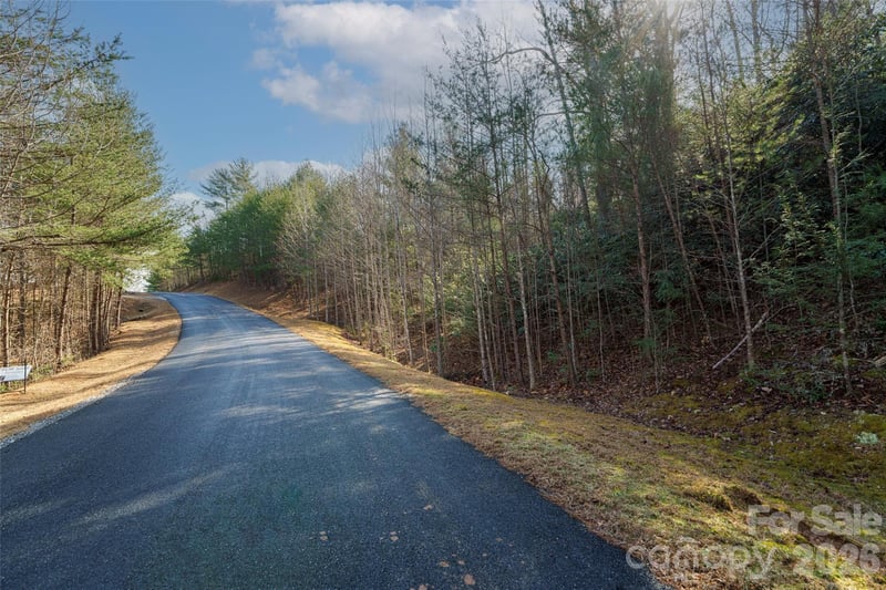 265 Harborside Dr #250, Nebo, NC 28761