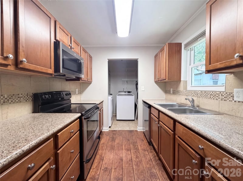 186 Jasmine Cir, Troutman, NC 28166