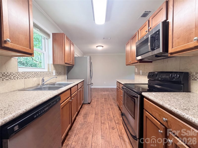 186 Jasmine Cir, Troutman, NC 28166