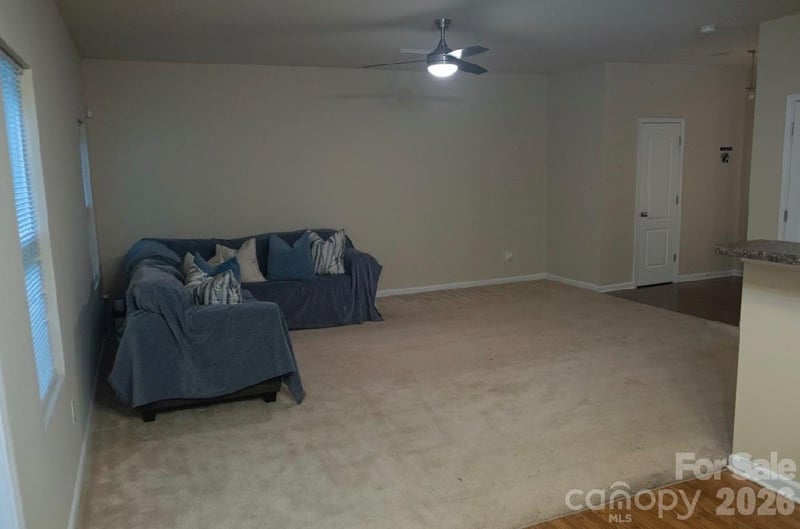 5942 Timbertop Ln, Charlotte, NC 28215