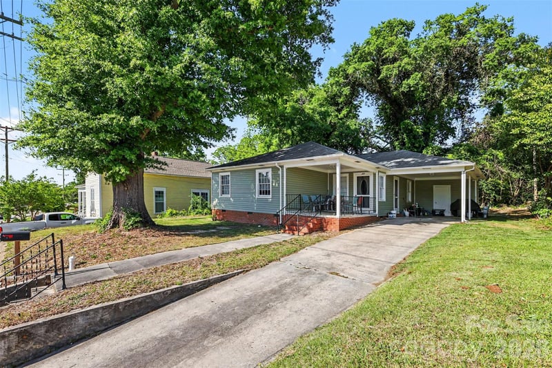 303 White St, Lancaster, SC 29720