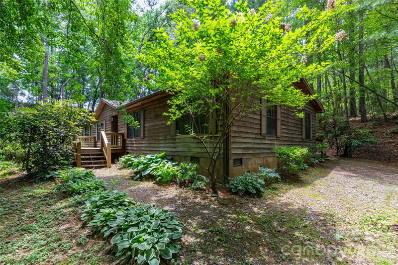 1010 Sharon Ridge Rd, Fairview, NC 28730