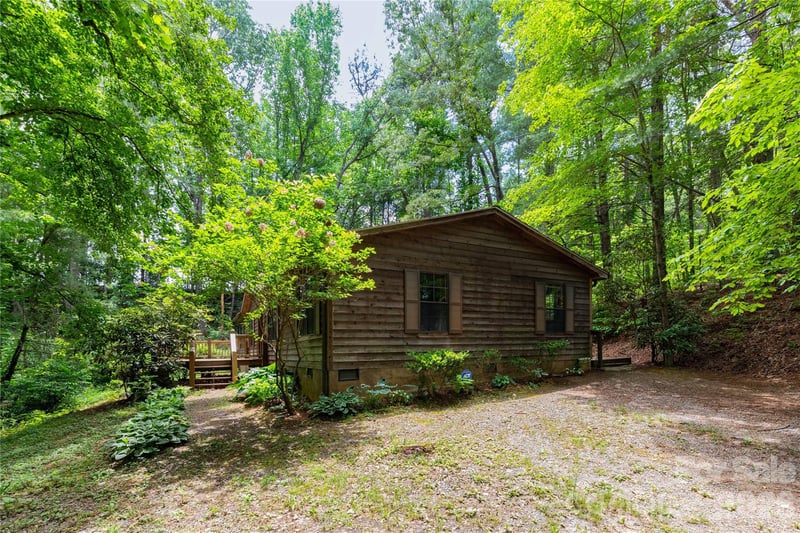 1010 Sharon Ridge Rd, Fairview, NC 28730