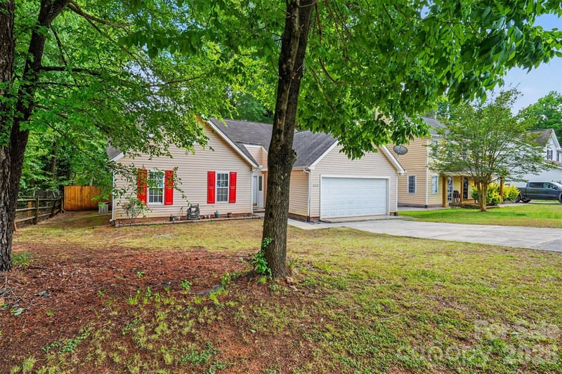 6312 Trysting Rd, Charlotte, NC 28227