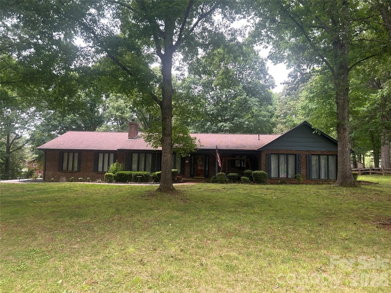 156 Monte Vista Rd, Statesville, NC 28625