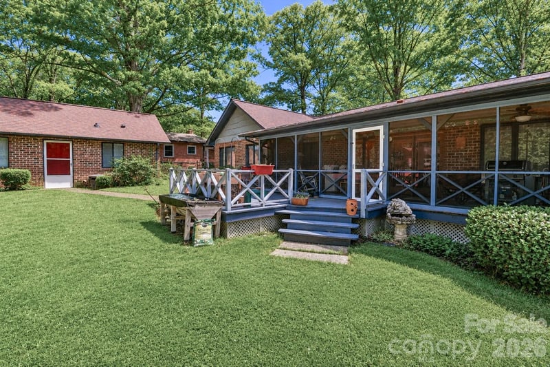156 Monte Vista Rd, Statesville, NC 28625
