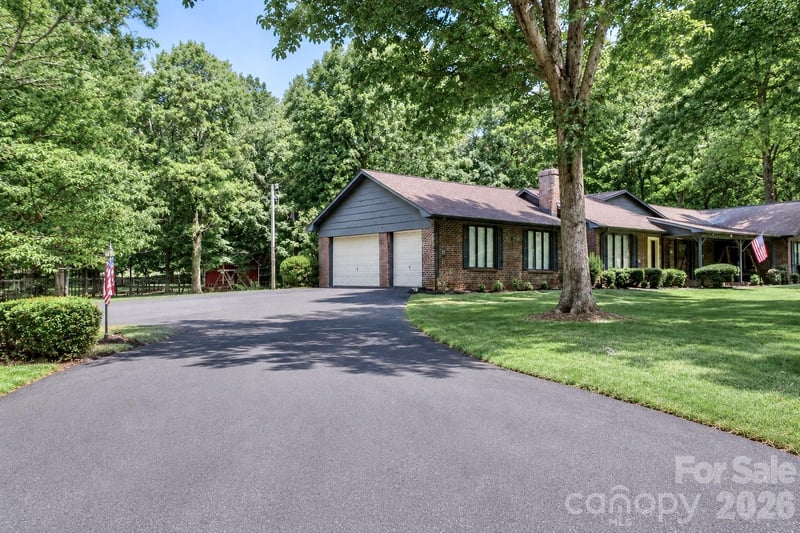 156 Monte Vista Rd, Statesville, NC 28625