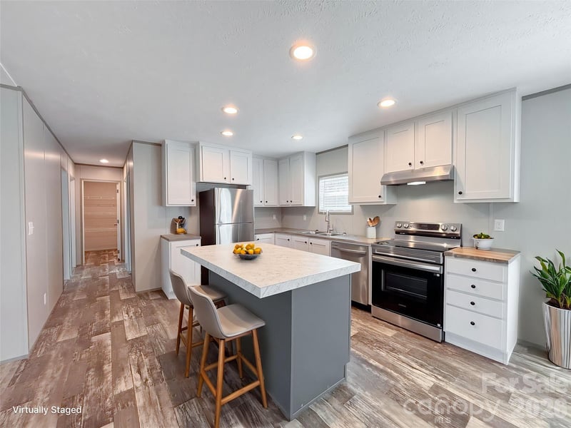 4963 Rhoney Rd, Connelly Springs, NC 28612
