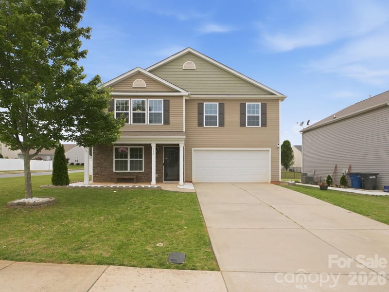 115 Harvest Pointe Dr, Statesville, NC 28677