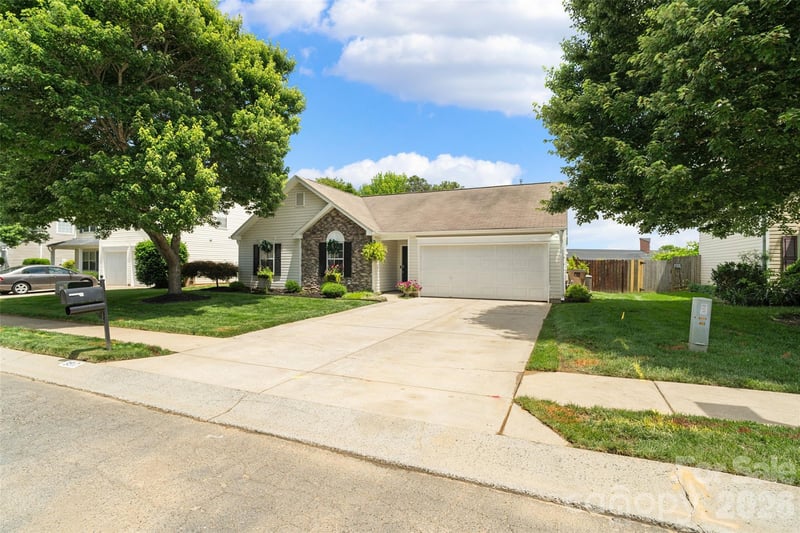 3917 Laurel View Cir, Indian Trail, NC 28079
