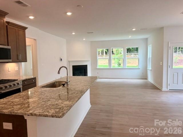 551 Cottage Garden Ln, Belmont, NC 28012
