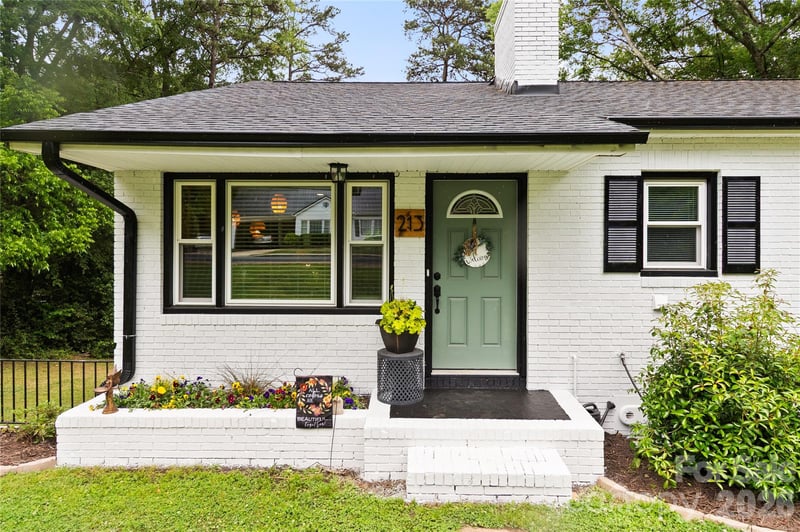 213 Hillcrest Dr, Huntersville, NC 28078