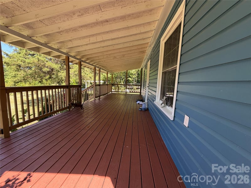 6228 Freedom Dr, Charlotte, NC 28214