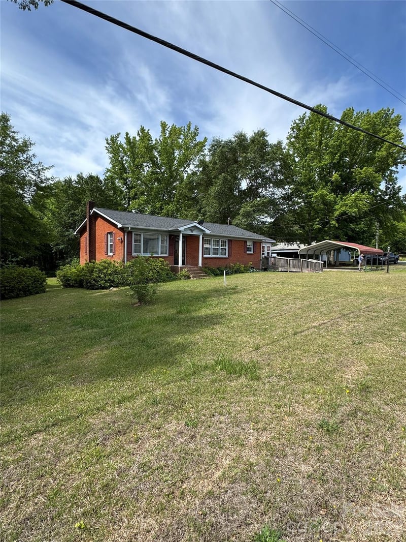 1100 Old Lilesville Rd, Wadesboro, NC 28170