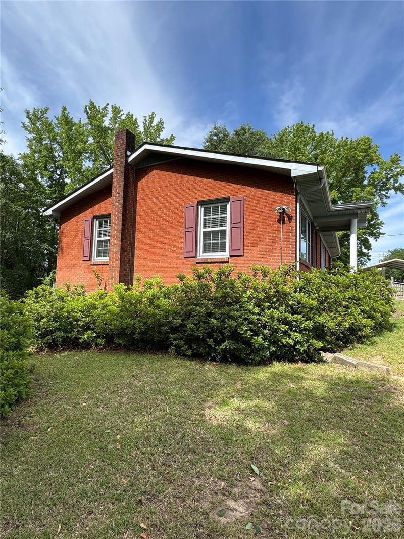1100 Old Lilesville Rd, Wadesboro, NC 28170