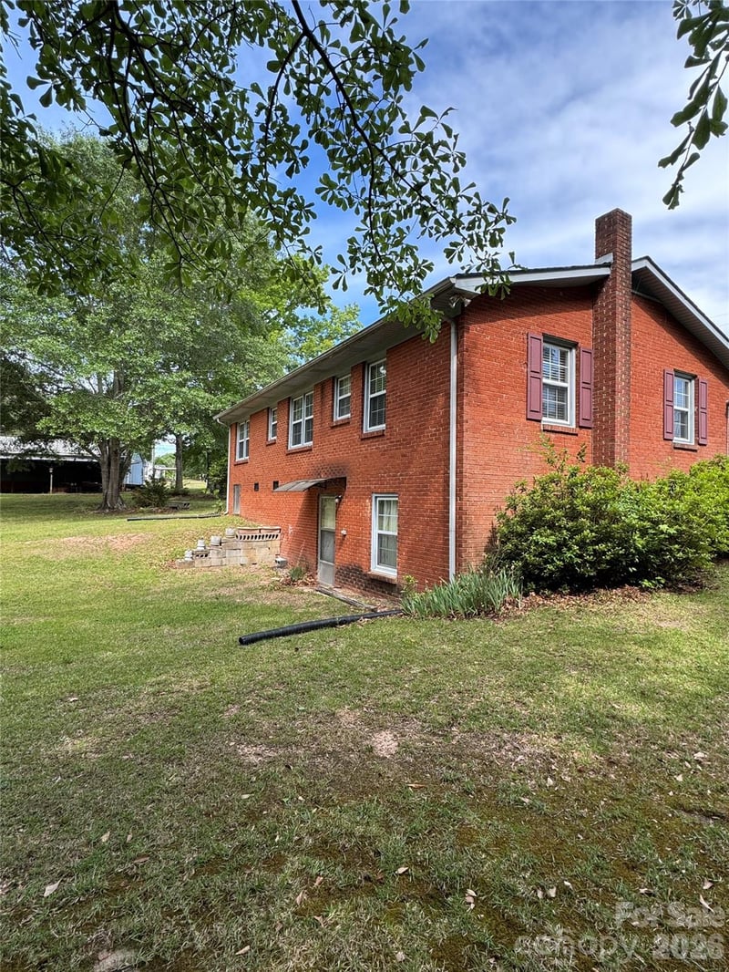 1100 Old Lilesville Rd, Wadesboro, NC 28170