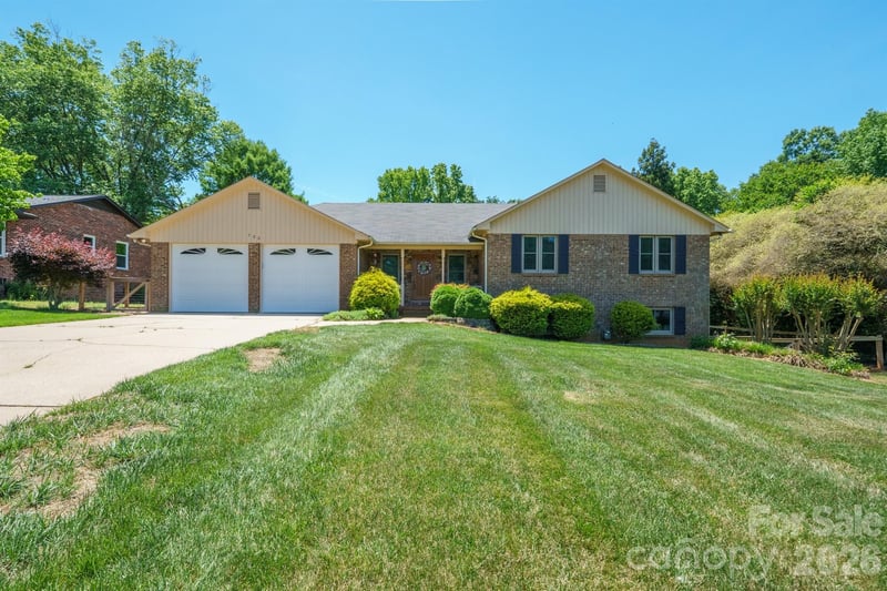 725 Sunridge Dr #18, Lincolnton, NC 28092