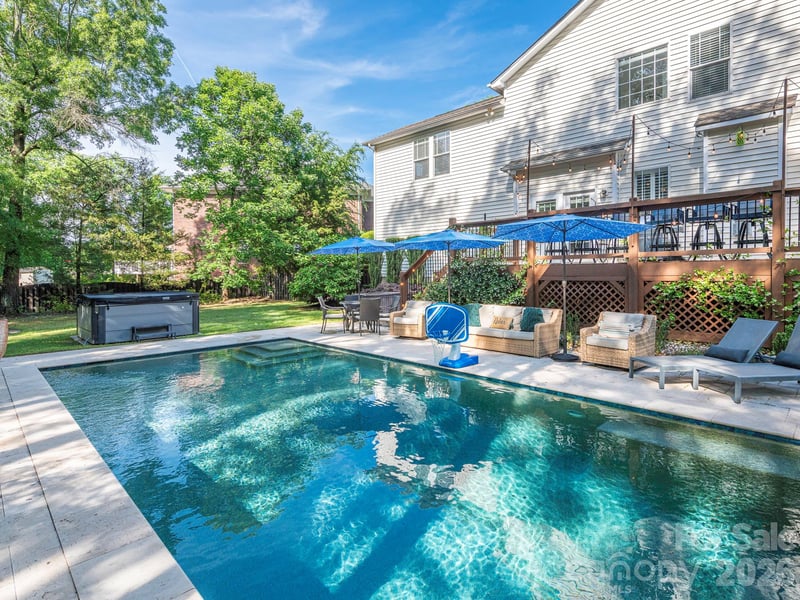 1409 Shade Tree Ct, Matthews, NC 28104