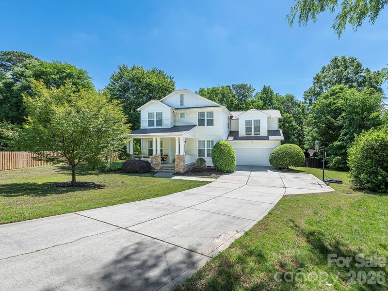 1409 Shade Tree Ct, Matthews, NC 28104