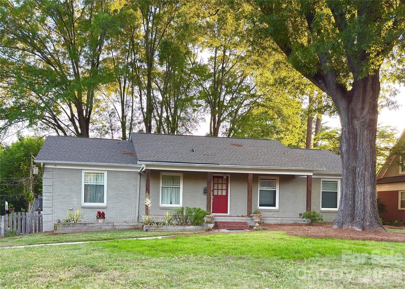 1140 Bevis Dr, Charlotte, NC 28209